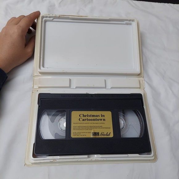 Christmas In Cartoontown VHS Tape Vintage 1991 Clamshell Cinderella Snow White - Picture 7 of 7